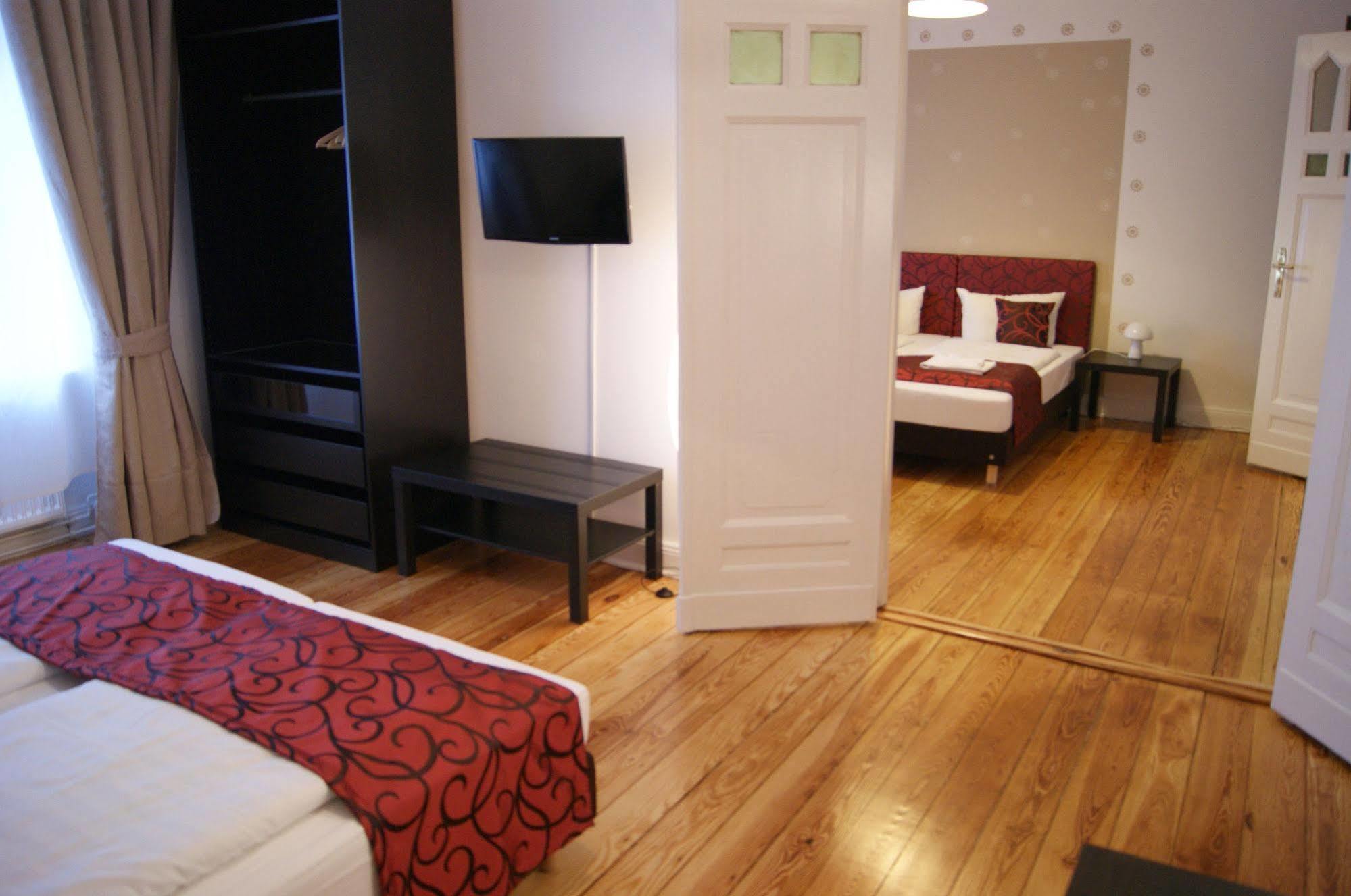 Hotel Pension Senta Берлін Екстер'єр фото